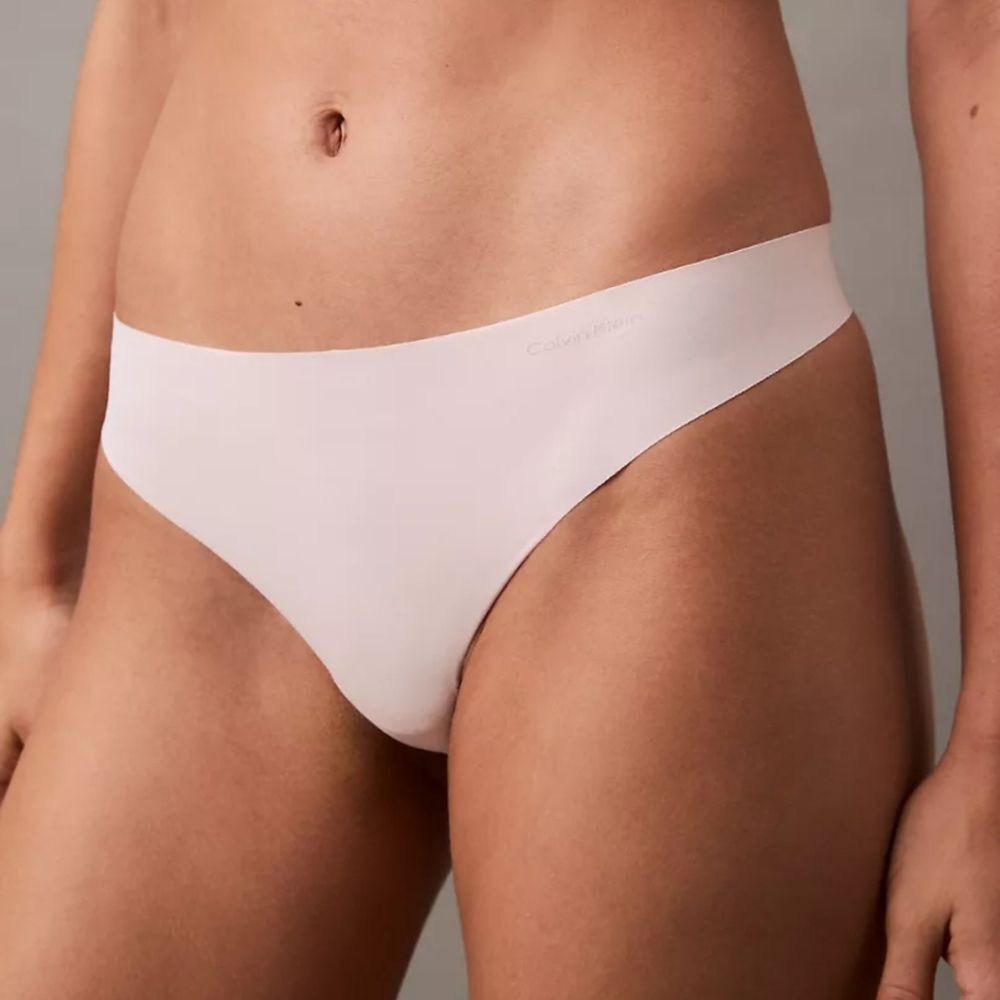 Calvin Klein Invisible Thong- Nymphs Thigh